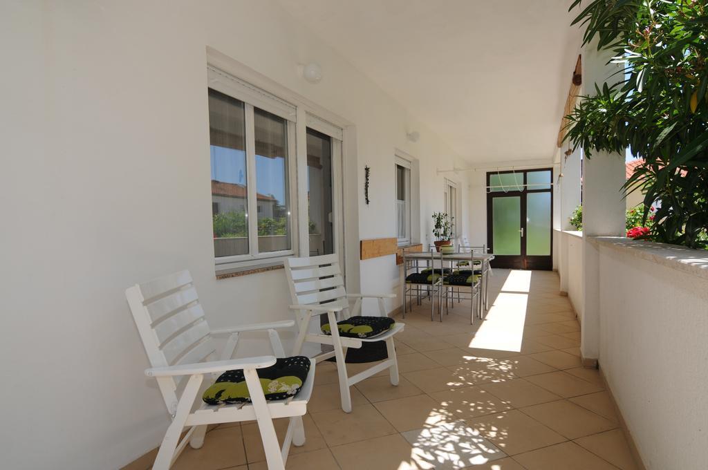 Apartment Duka Krk Town Exterior photo