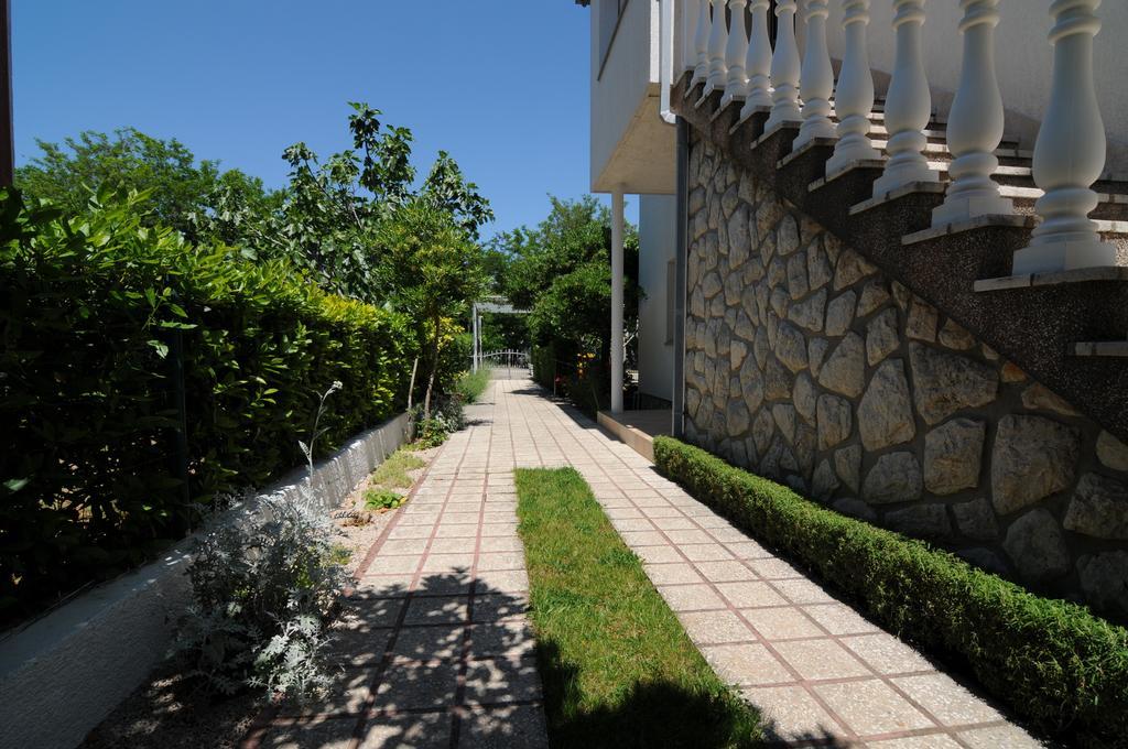 Apartment Duka Krk Town Exterior photo